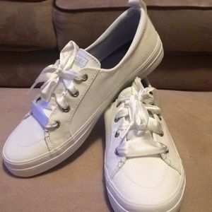 Crest vibe sperry in White